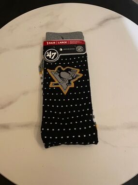 47 Black, Gray & Gold Pittsburgh Penguins Crew Socks